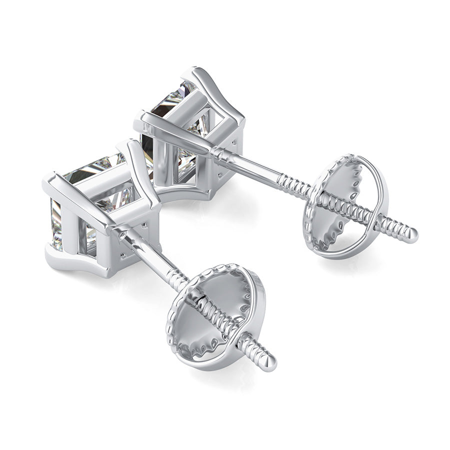 Princess Natural Diamond Heart Shaped Prong Prong Stud Earrings